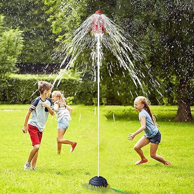 Barnens roterande raketvattensprayleksak