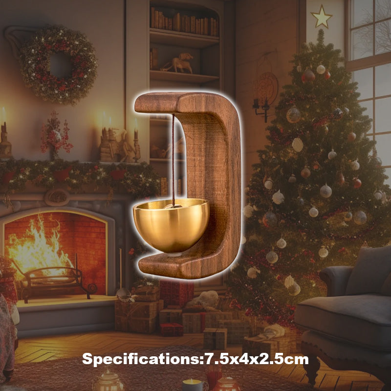 Vindklocka i trä i C-form