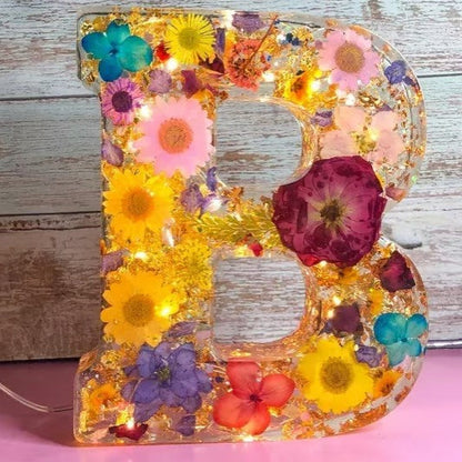 🌸Nattlampa med blommor i harts