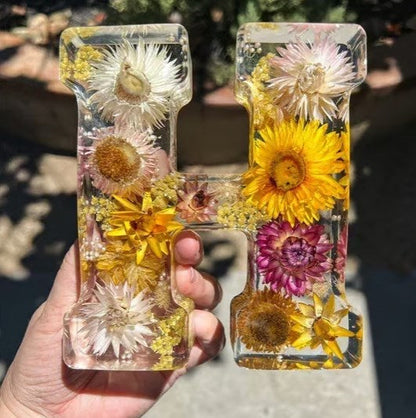 🌸Nattlampa med blommor i harts