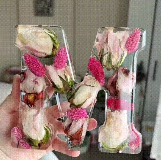 🌸Nattlampa med blommor i harts